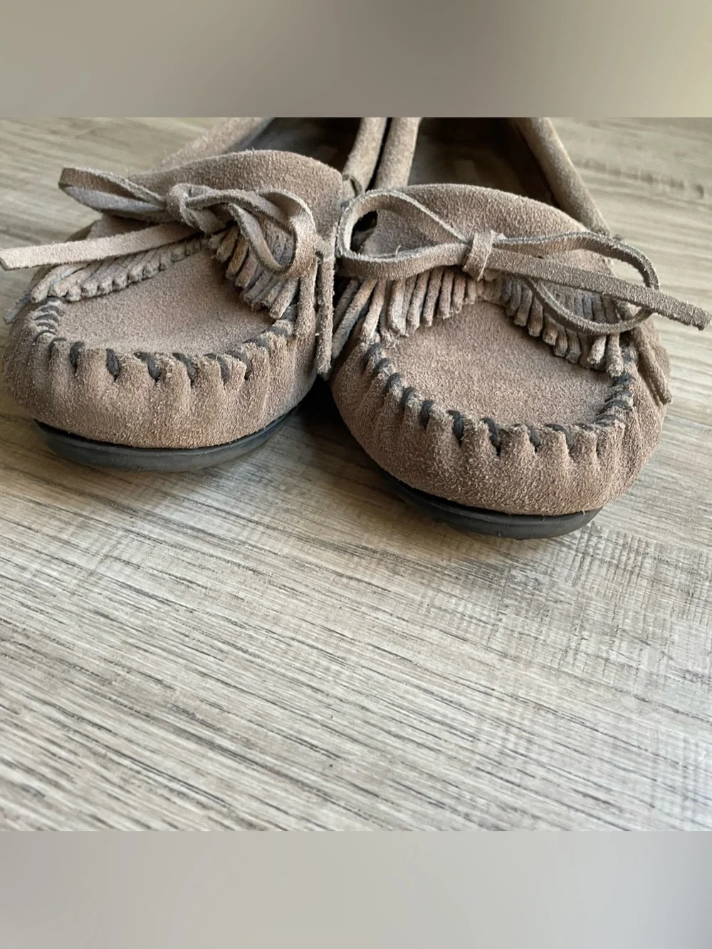 Minnetonka kilty hardsole